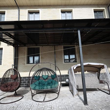 Ideal Hotel Νούκους Εξωτερικό φωτογραφία