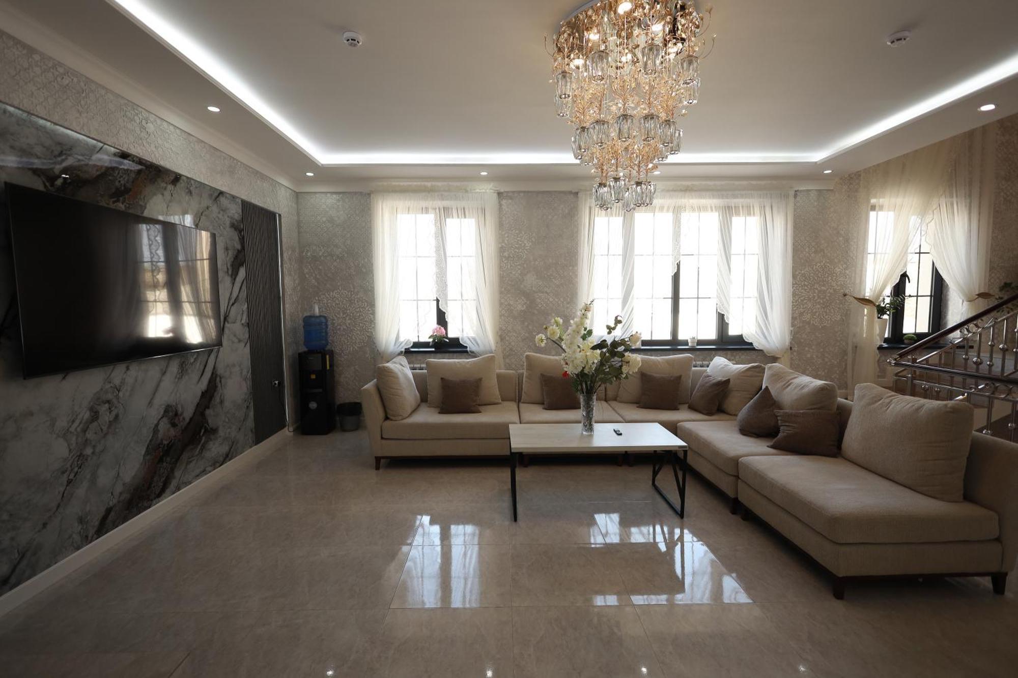 Ideal Hotel Νούκους Εξωτερικό φωτογραφία