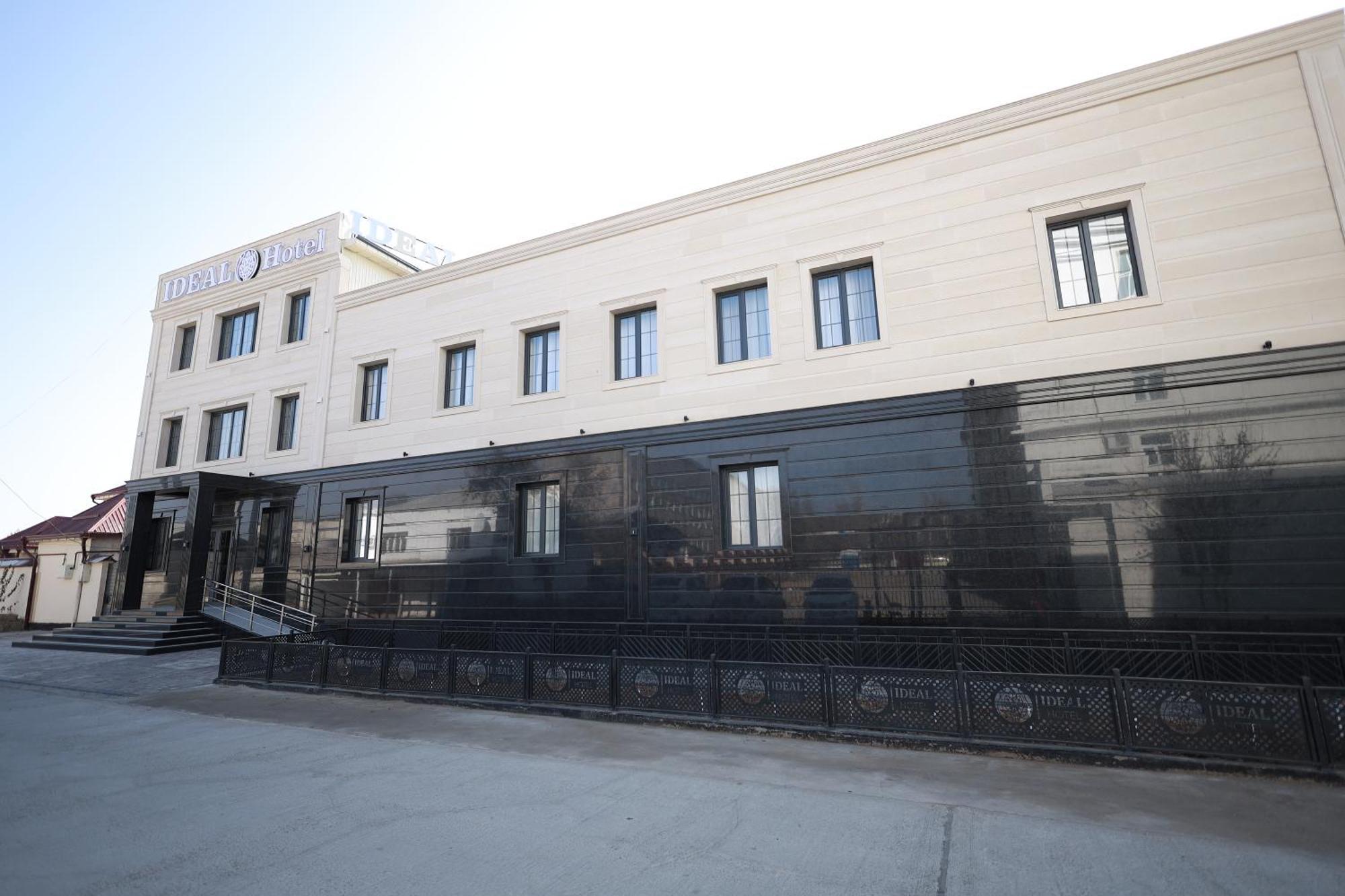 Ideal Hotel Νούκους Εξωτερικό φωτογραφία
