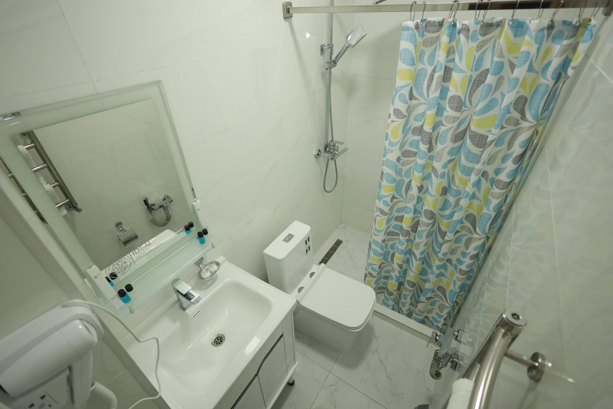 Ideal Hotel Νούκους Εξωτερικό φωτογραφία