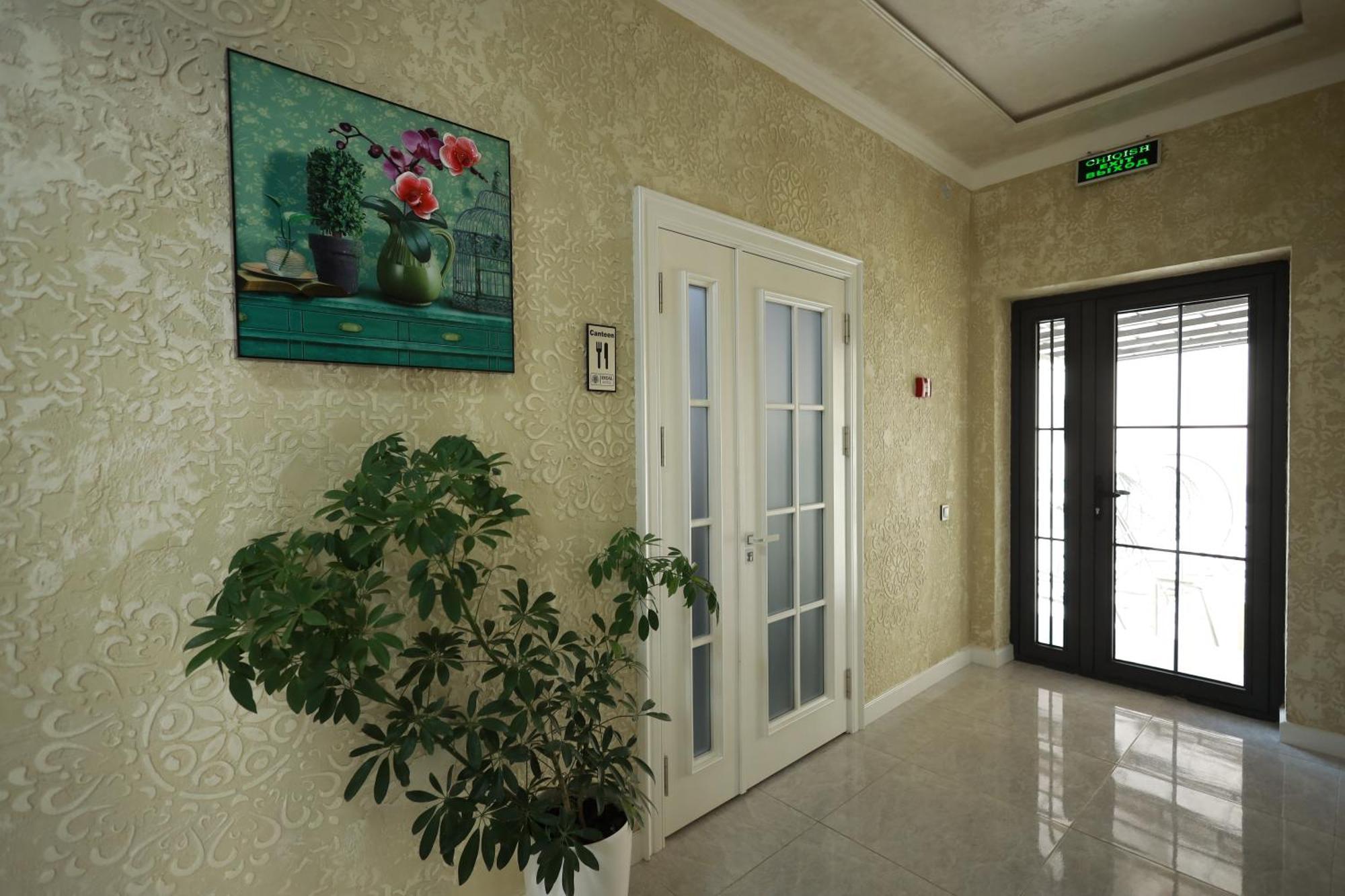 Ideal Hotel Νούκους Εξωτερικό φωτογραφία