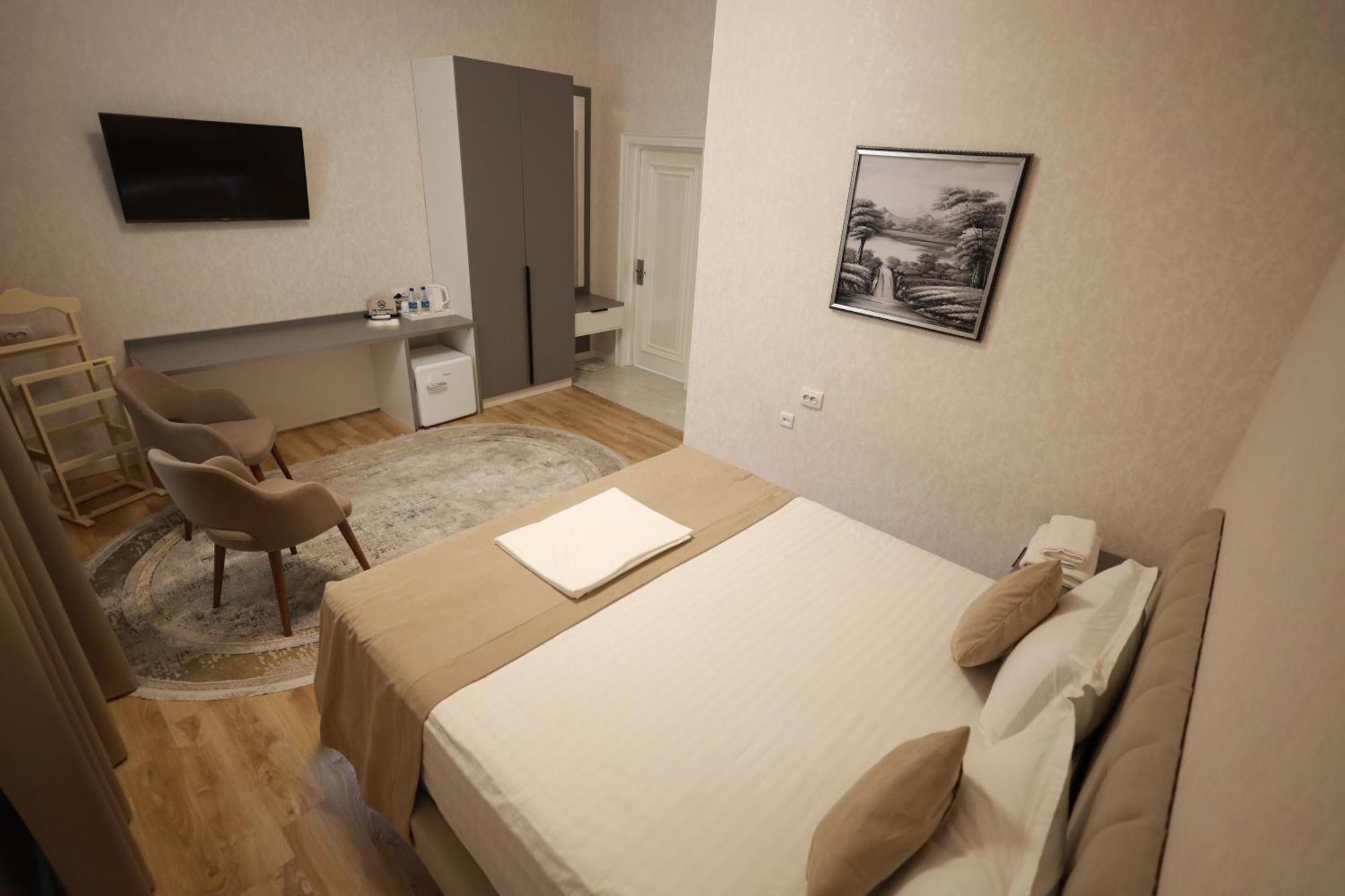 Ideal Hotel Νούκους Εξωτερικό φωτογραφία