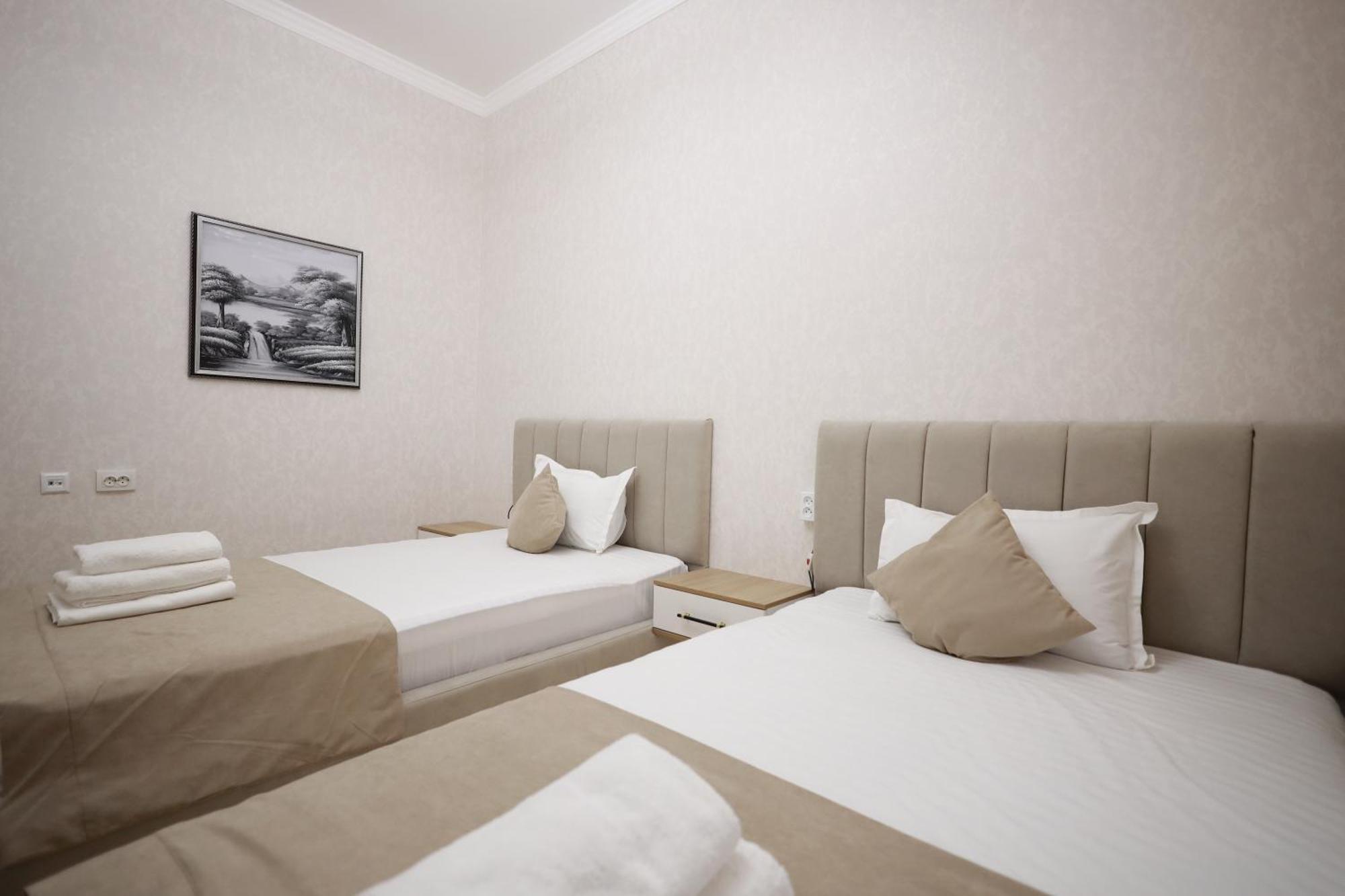 Ideal Hotel Νούκους Εξωτερικό φωτογραφία