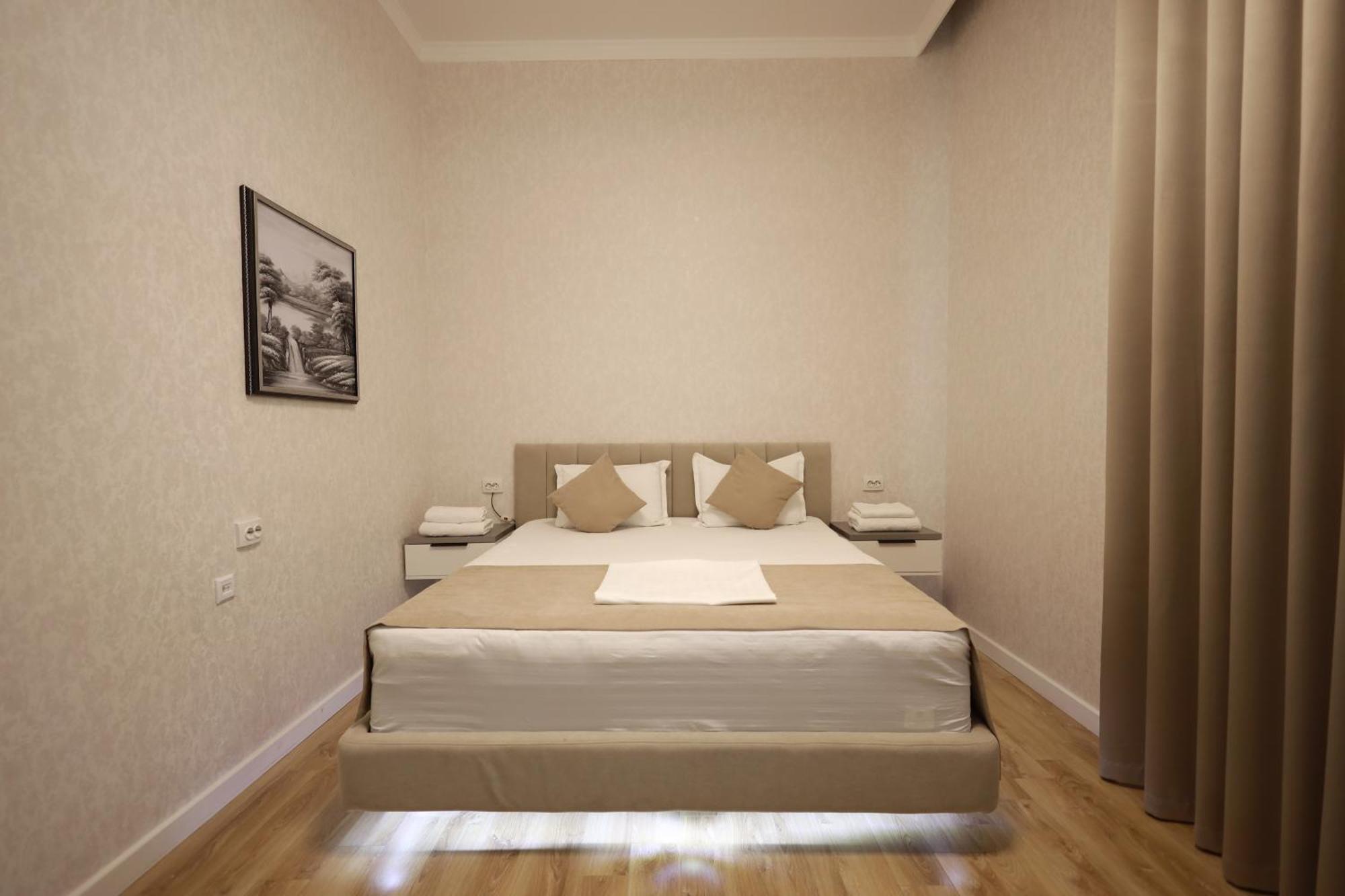 Ideal Hotel Νούκους Εξωτερικό φωτογραφία